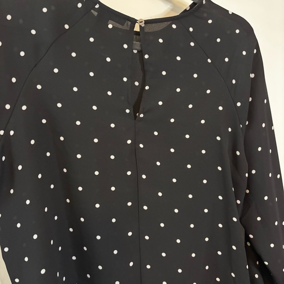 Forever 21 Black Top with White Dots Size XL - Picture 8 of 10